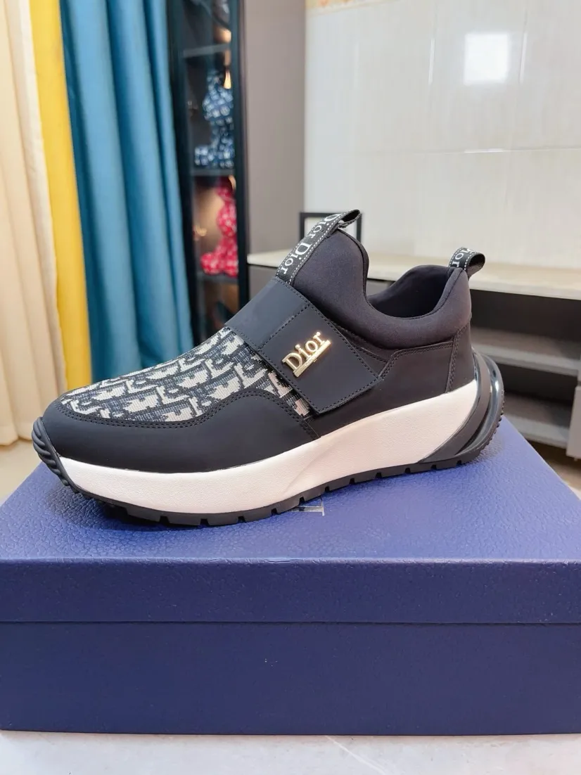Men's men's shoes 💰438🌹🌹【Dior】Best-selling official website world premiere🔝High-end men's shoes brand official website latest series: The upper is made of imported cowhide with specially designed fabrics➕Mesh breathable lining. Make walking more convenient and comfortable! Compared with the official quality, Midea’s 1:1 replica. Create a fashionable personality to set off your uniqueness! A must-have for trendy men! Classic style. Men's sizes: 38-44.